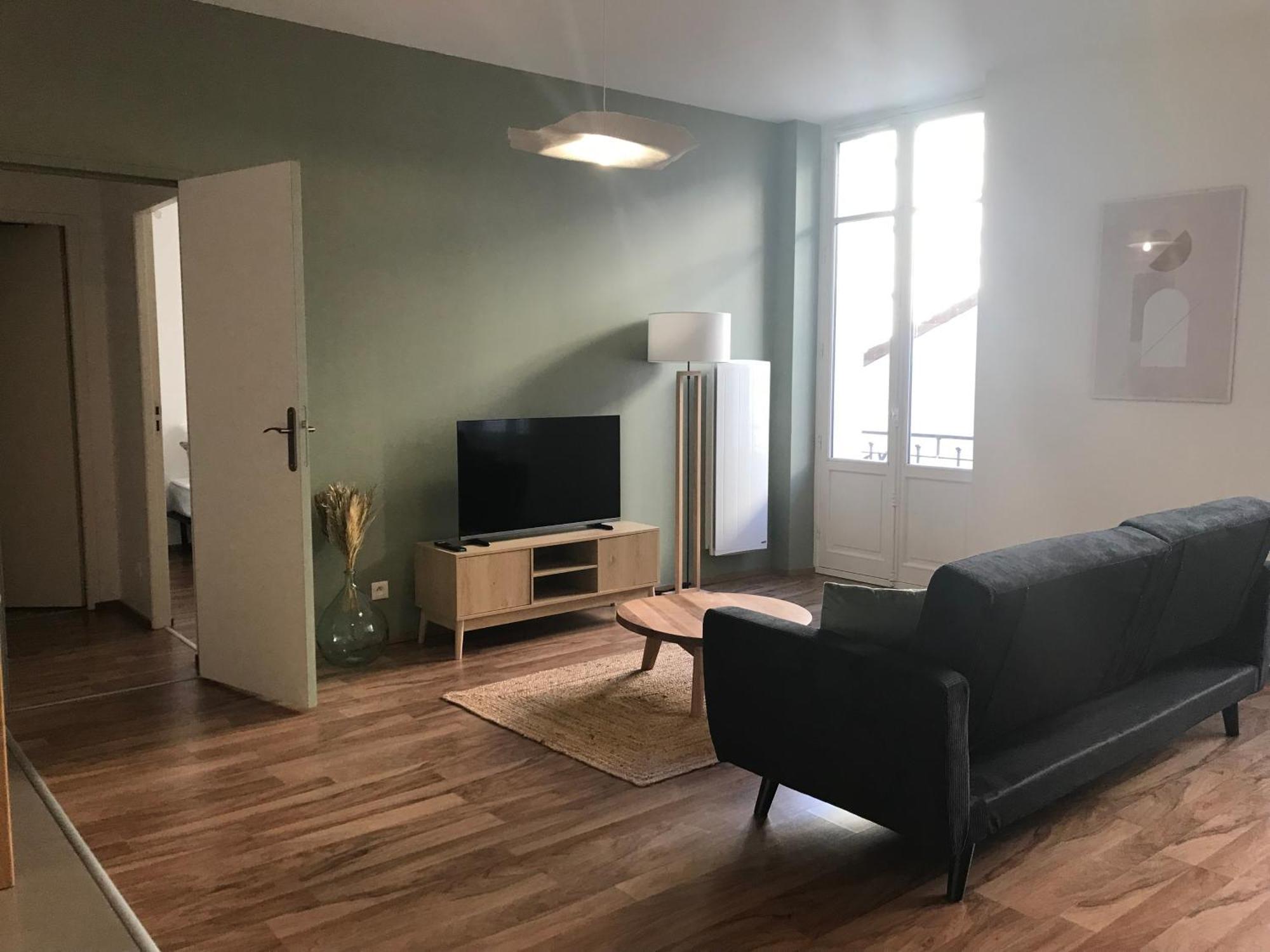 Le Clemenceau - Hyper Centre - Calme - Proche Thermes Apartment Vichy Exterior photo